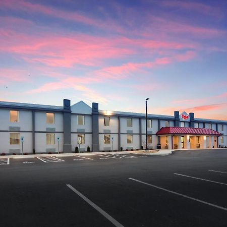 Red Roof Inn チェスター エクステリア 写真